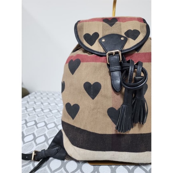 Authentic BURBERRY Leather Canvas Check Heart Print Backpack Bag Black/Beige